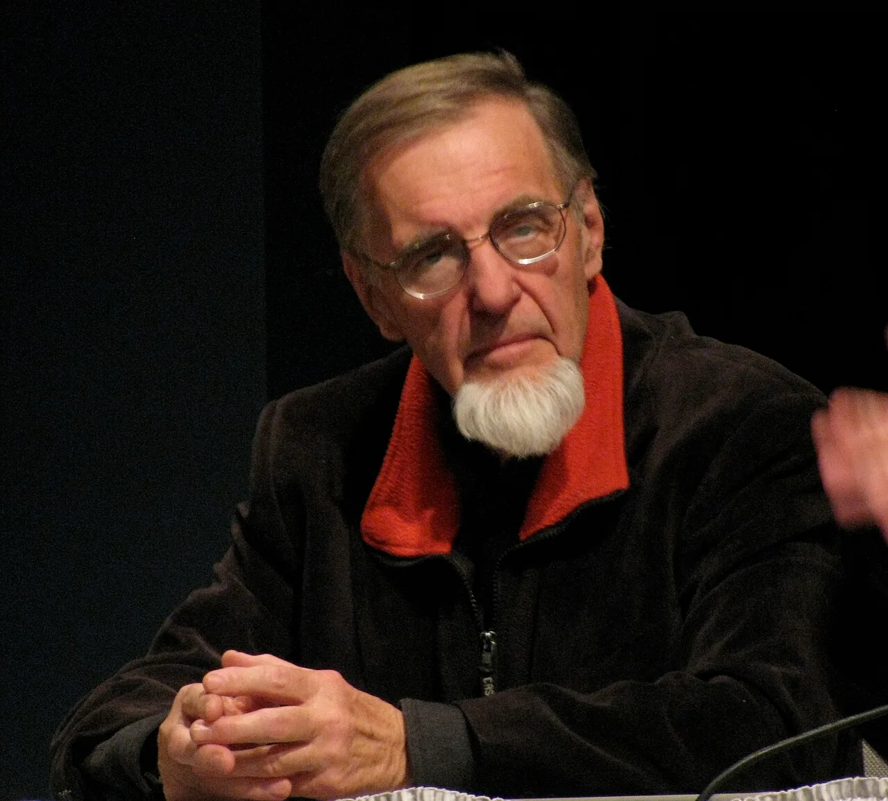 Porträt von Woody Vasulka (1937–2019) – Gedenkseite