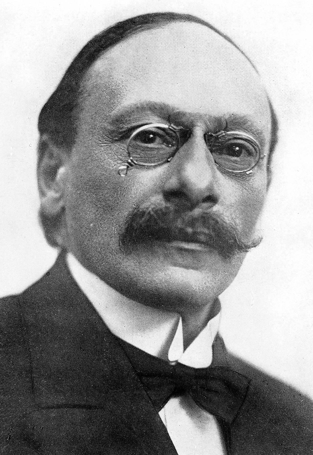 Porträt von Max Neuburger (1868–1955) – Gedenkseite