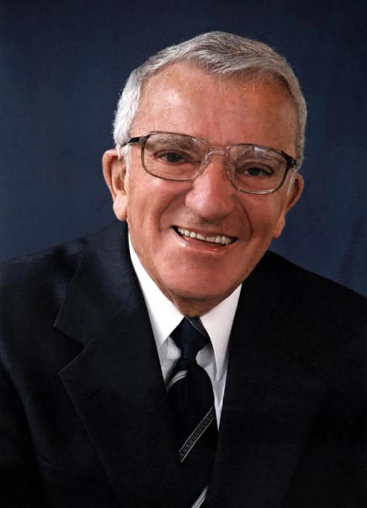 Porträt von Mike McCormack (1921–2020) – Gedenkseite