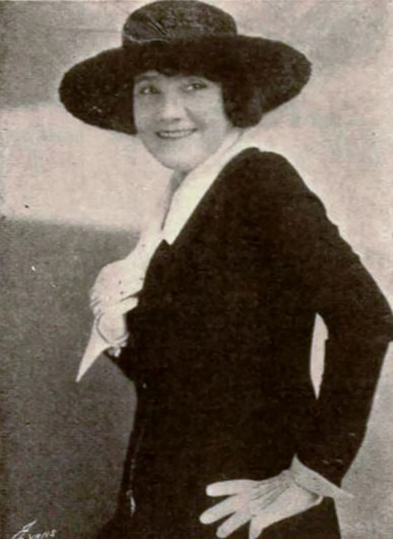 Porträt von Lottie Williams (1874–1962) – Gedenkseite
