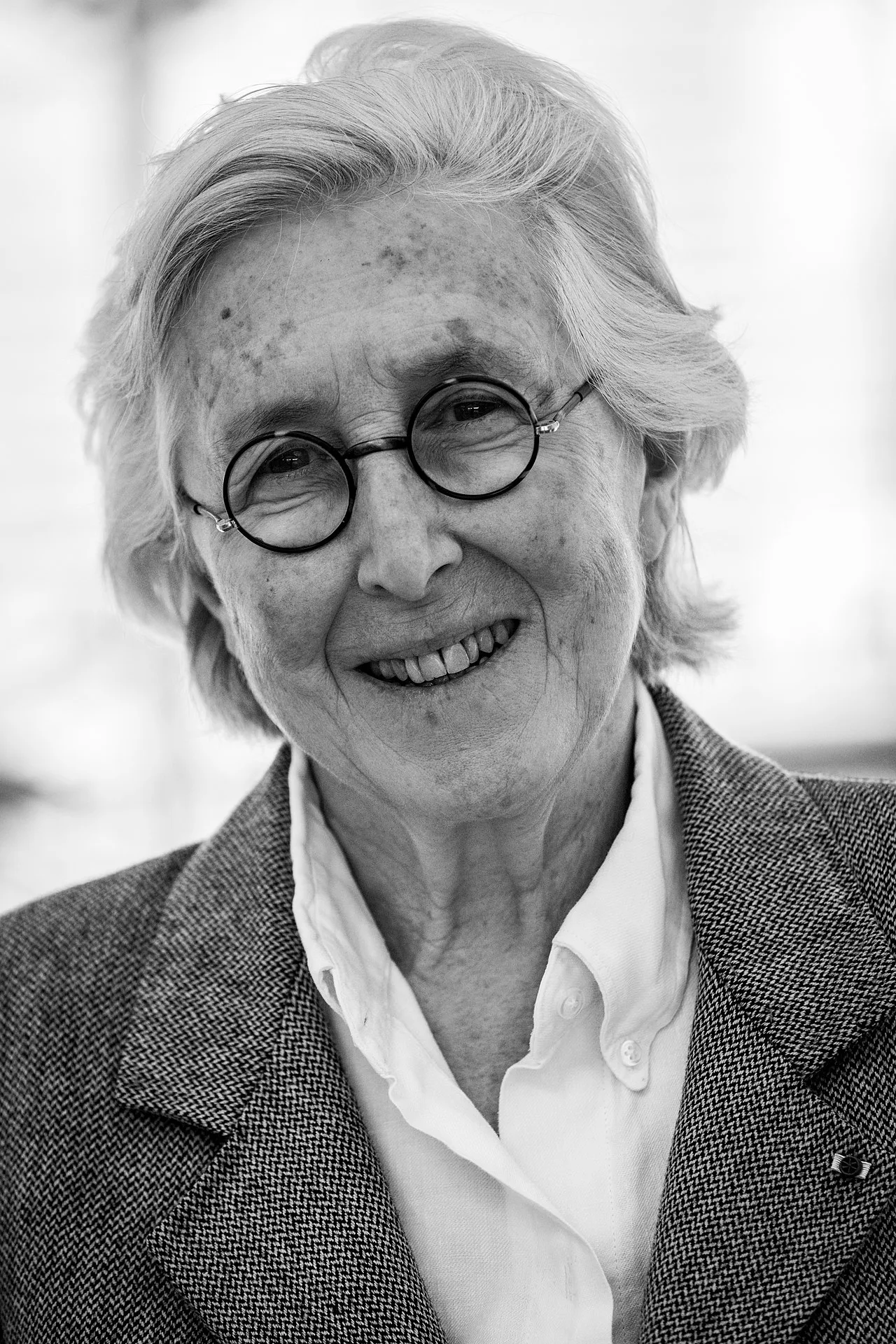 Portrait of Francine Leca (1938–2024) – memorial page