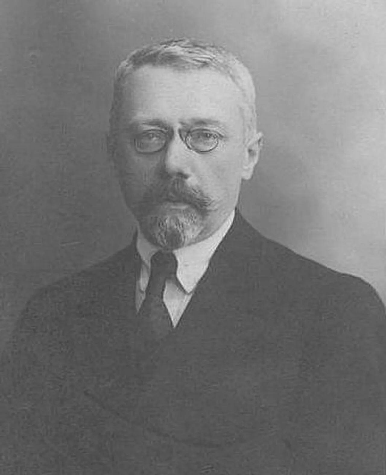 Portrait of Konstanty Żórawski (1874–1956) – memorial page