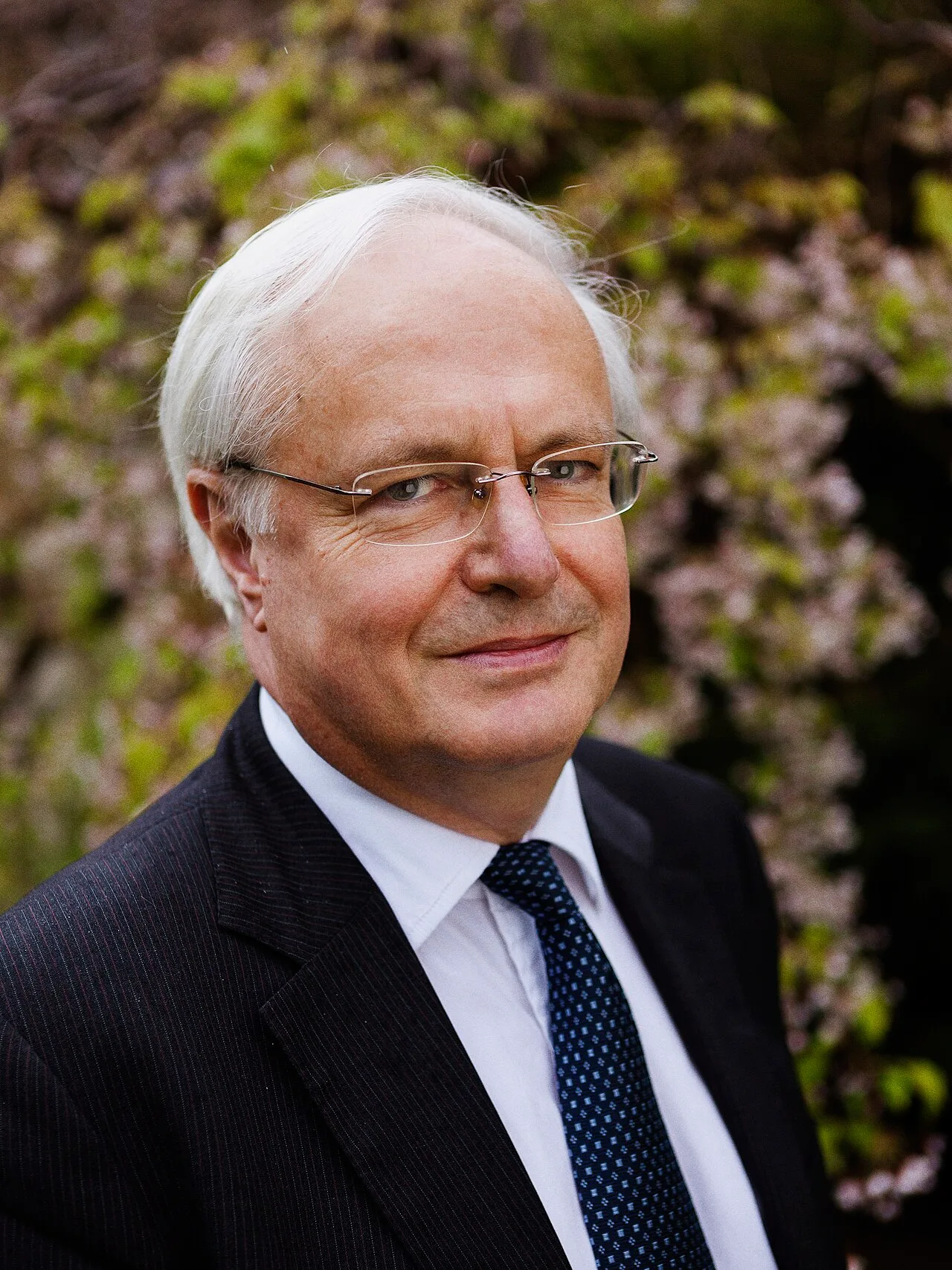 Porträt von Christopher M. Dobson (1949–2019) – Gedenkseite