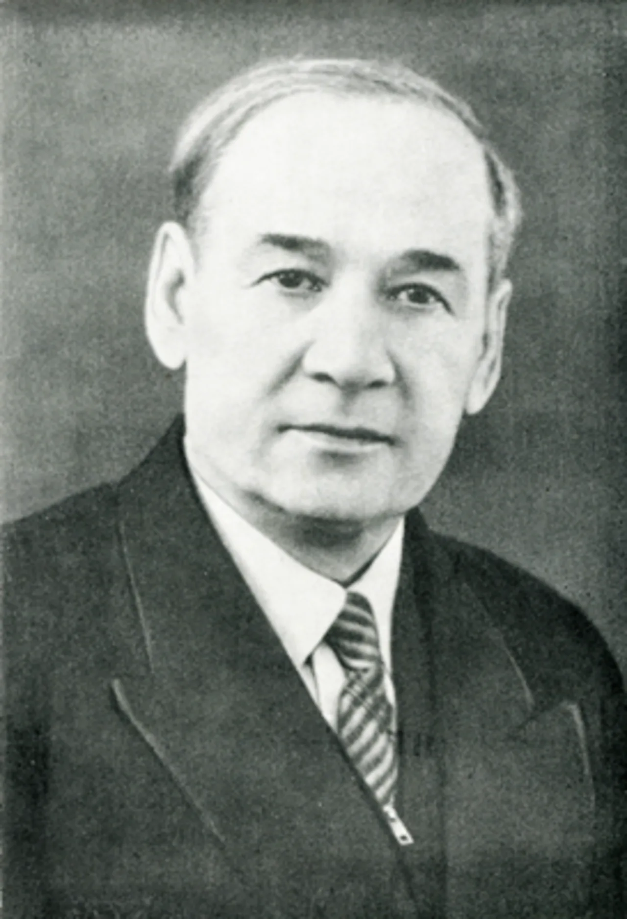 Näqi İsänbät