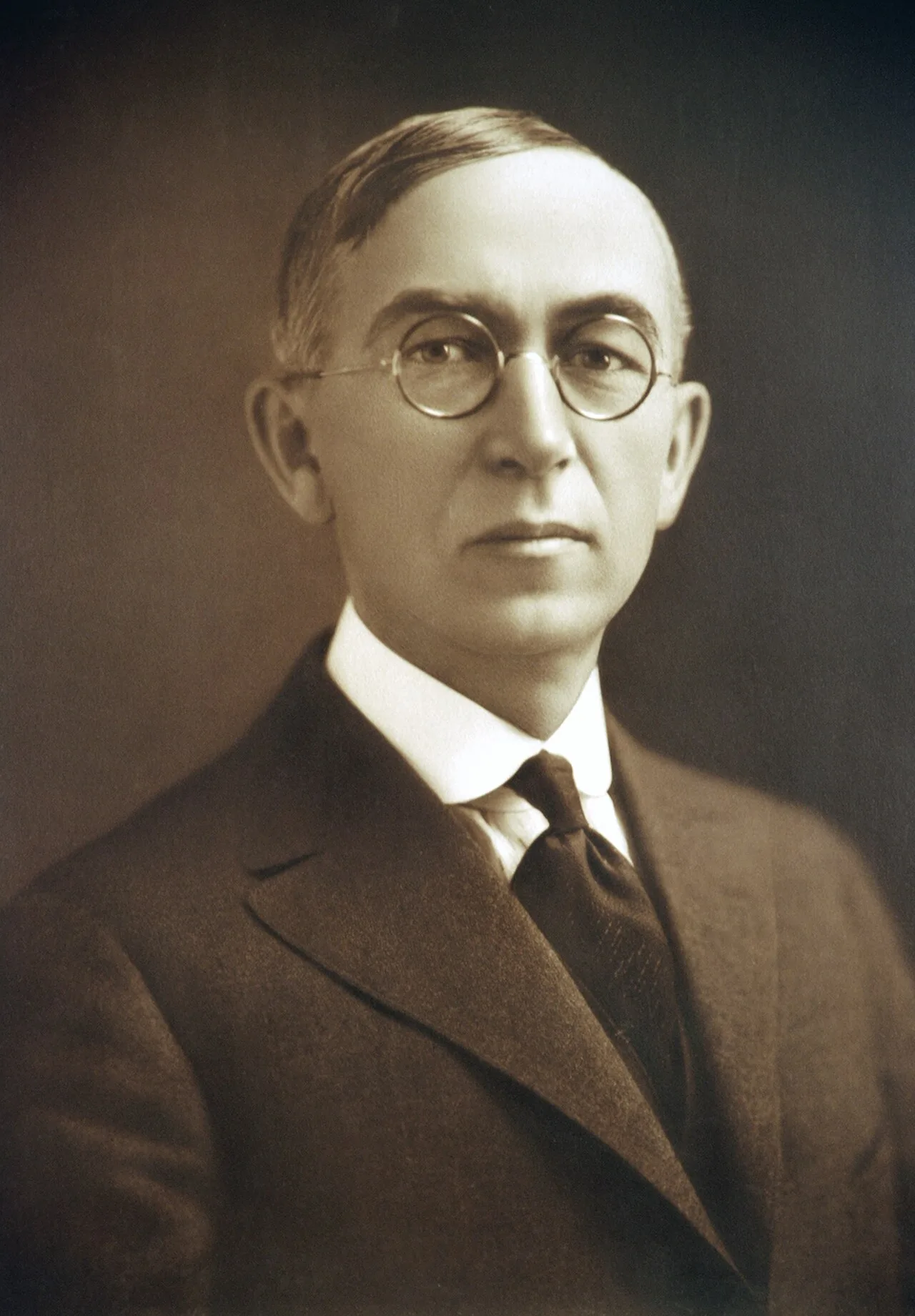 Porträt von Byron D. Shear (1869–1929) – Gedenkseite