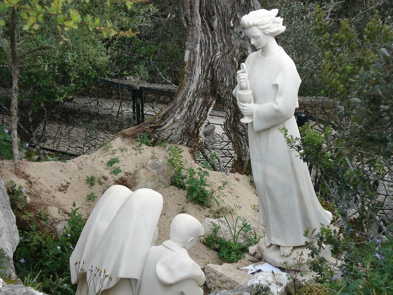 Porträt von Maria Amélia Carvalheira da Silva (1904–1998) – Gedenkseite