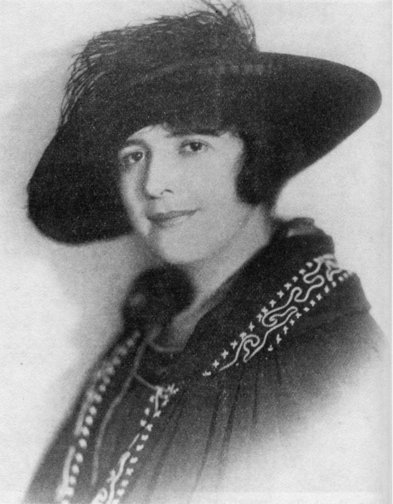 Portrait of Sonia Greene (1883–1972) – memorial page