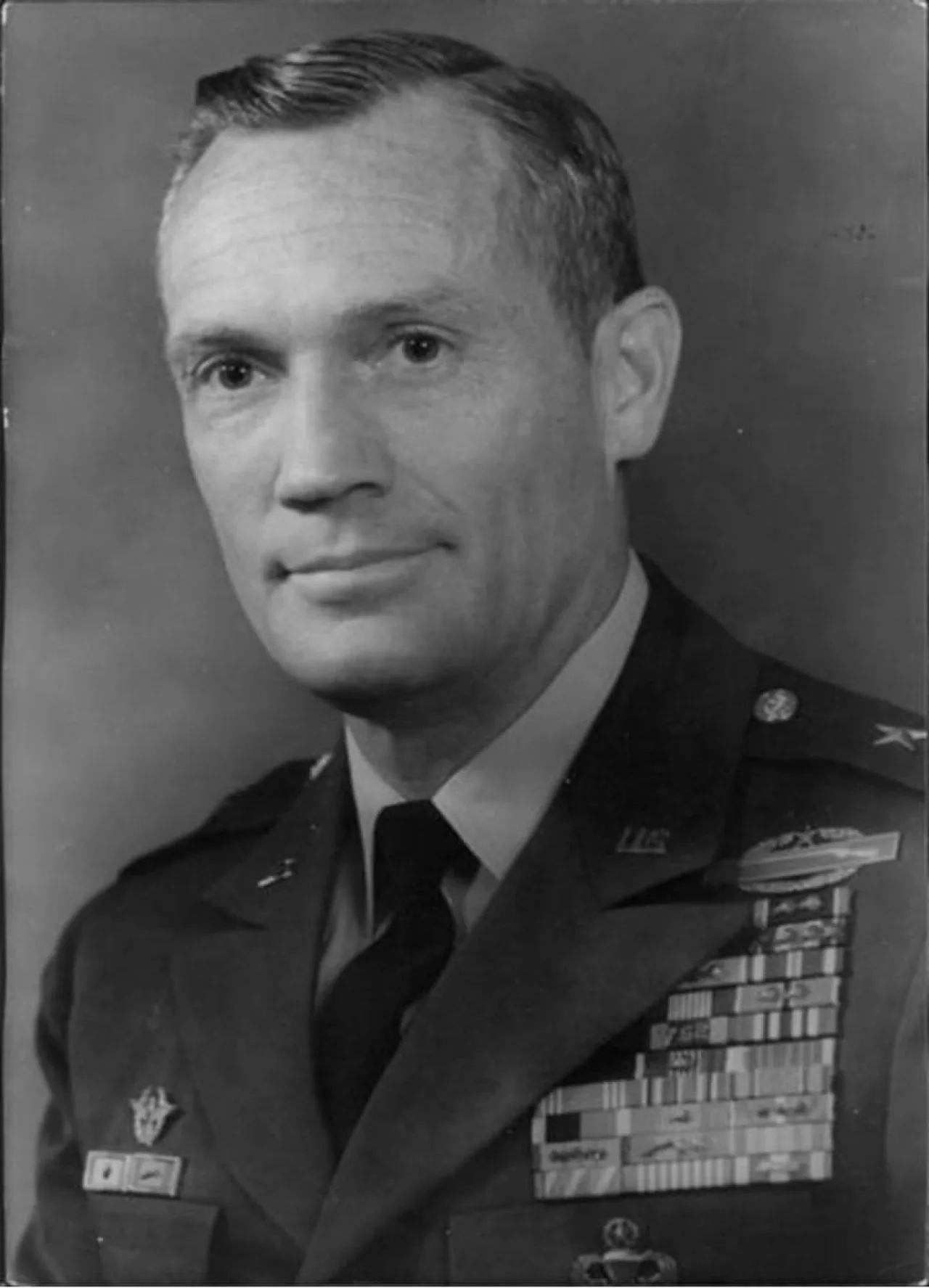 Porträt von Thomas Tackaberry (1923–2017) – Gedenkseite