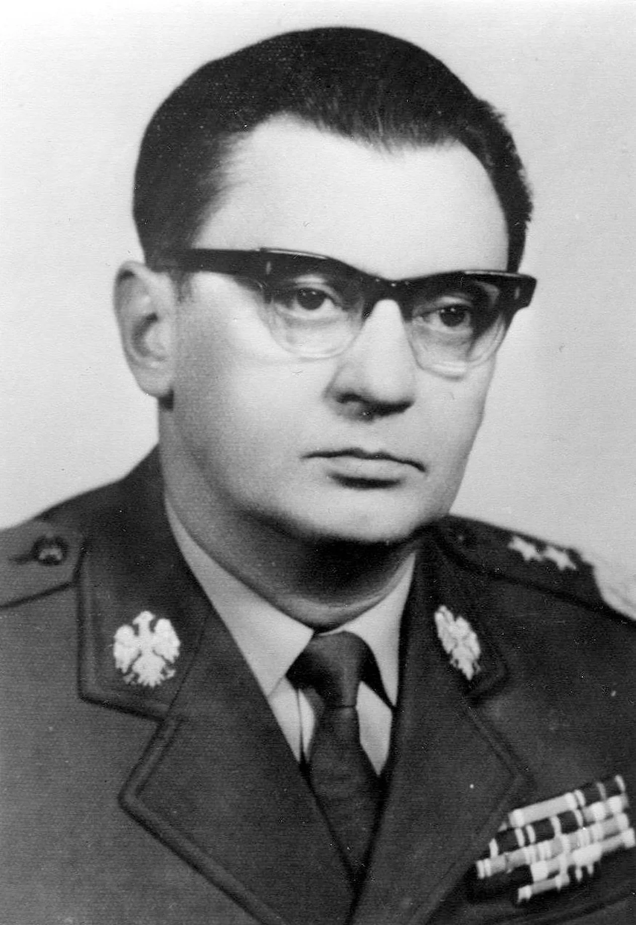 Portrait of Florian Siwicki (1925–2013) – memorial page