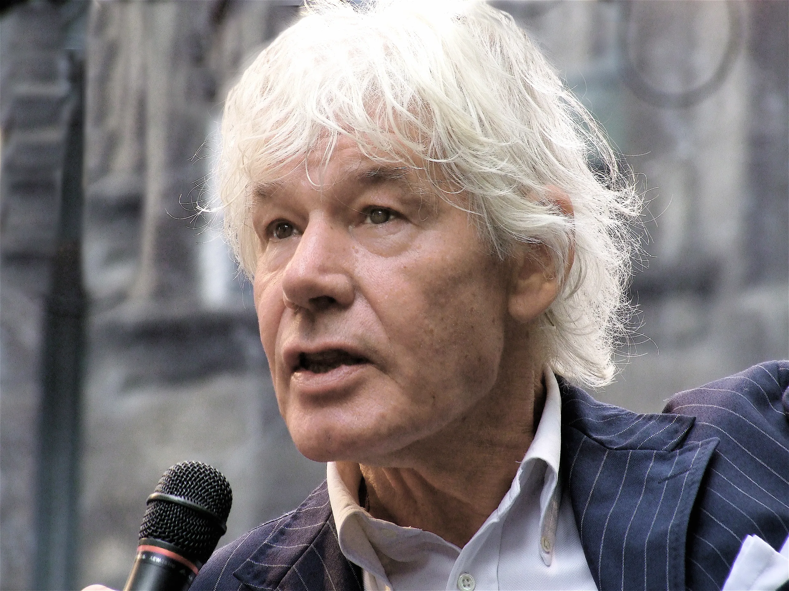 Porträt von Paul van Vliet (1935–2023) – Gedenkseite
