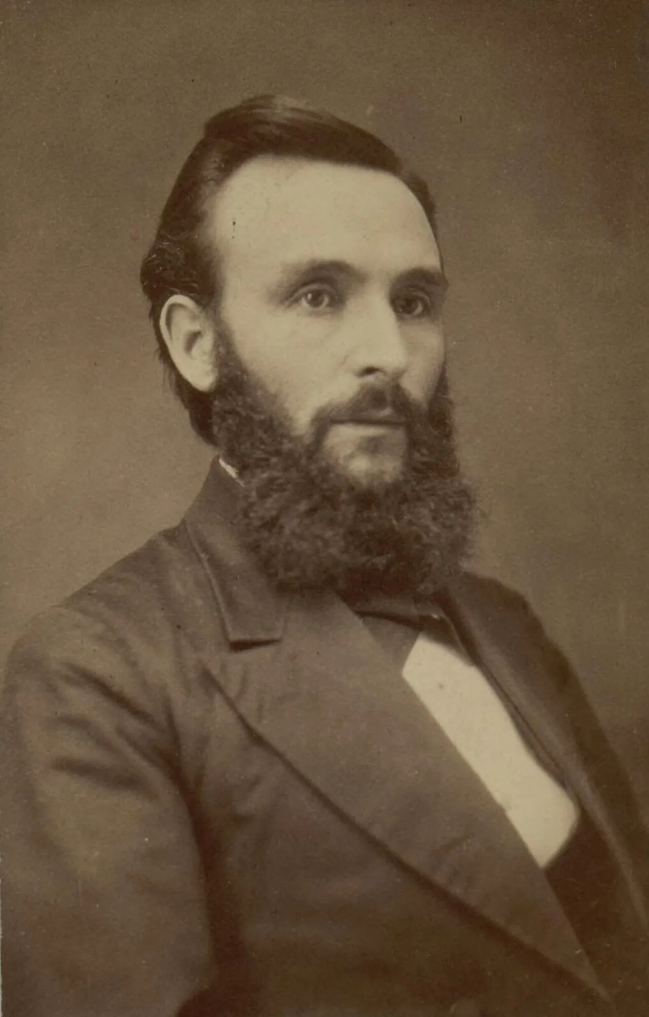 Portrait of Thomas Edwards (1848–1927) – memorial page