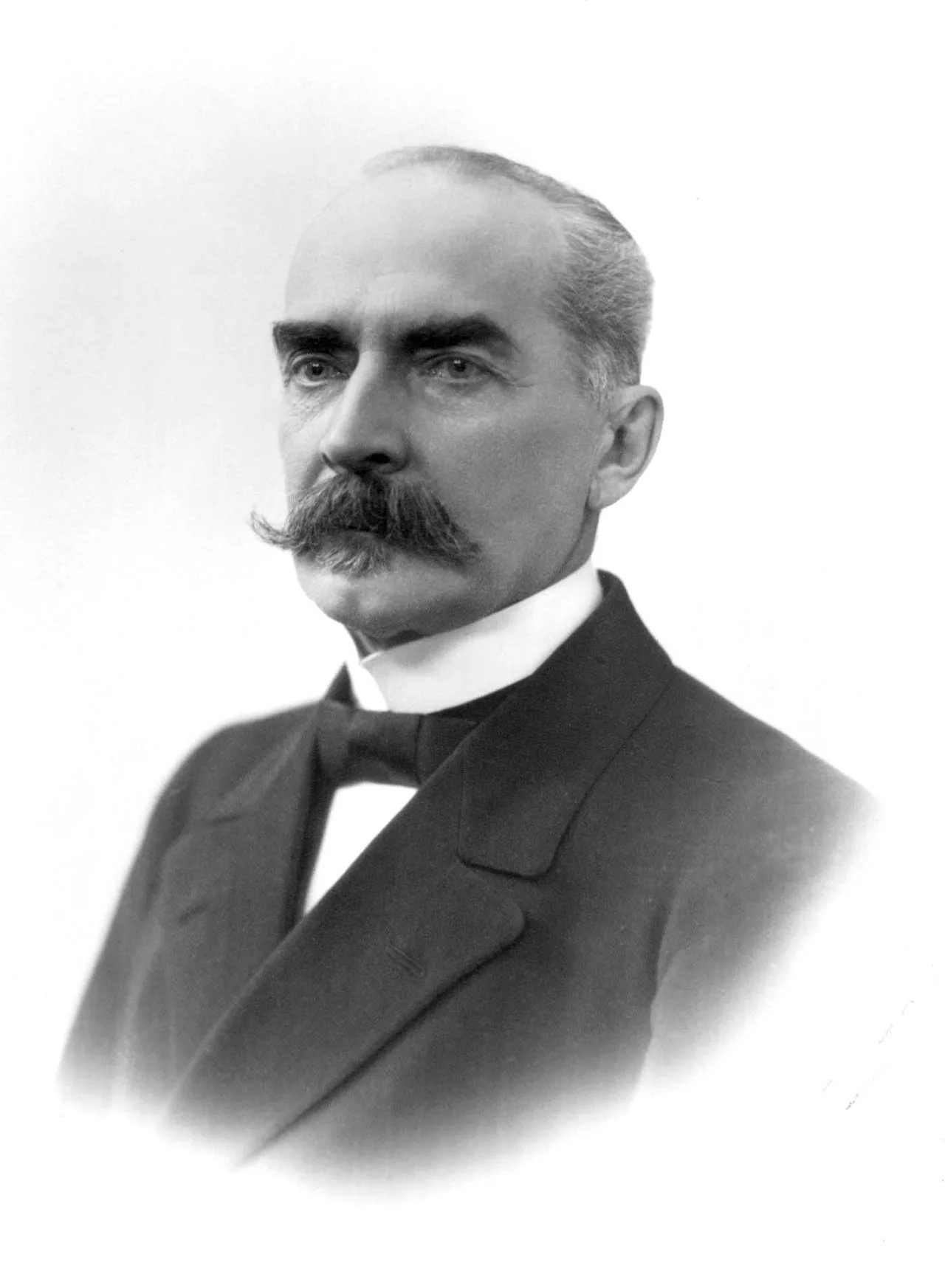 Portrait of Kaarlo Juho Ståhlberg (1865–1952) – memorial page