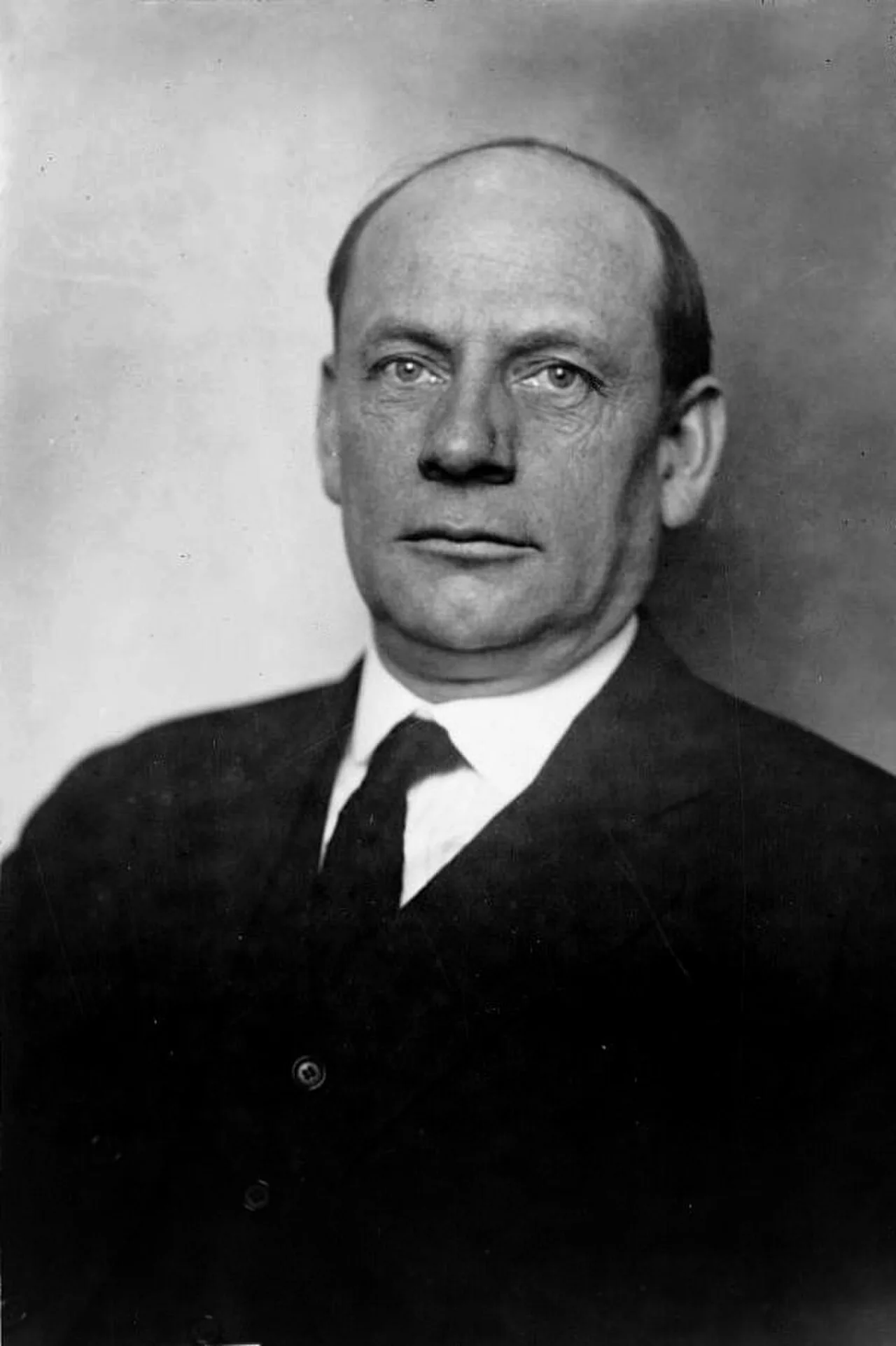 Porträt von Richard N. Elliott (1873–1948) – Gedenkseite