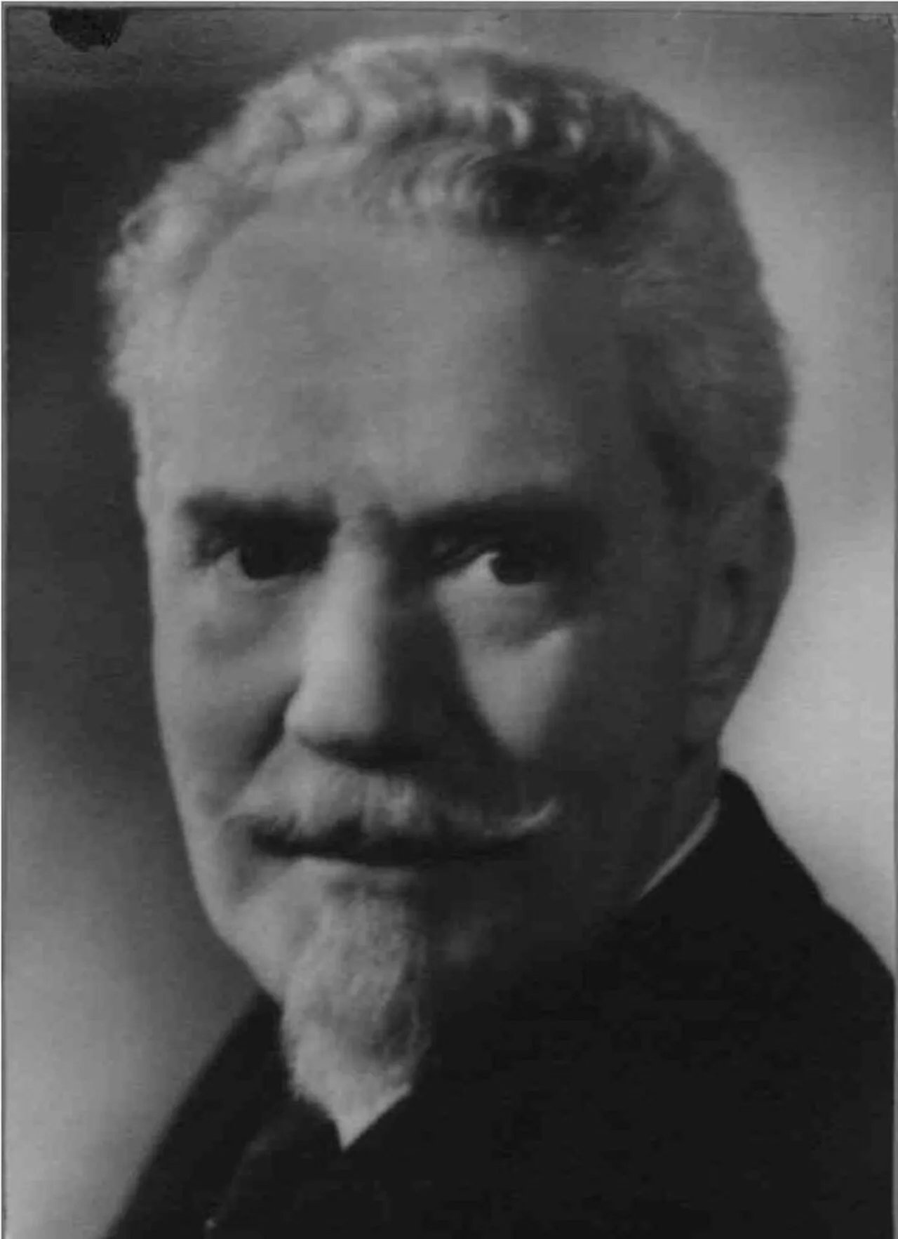 Portrait of Alfonso Bartoli (1874–1957) – memorial page