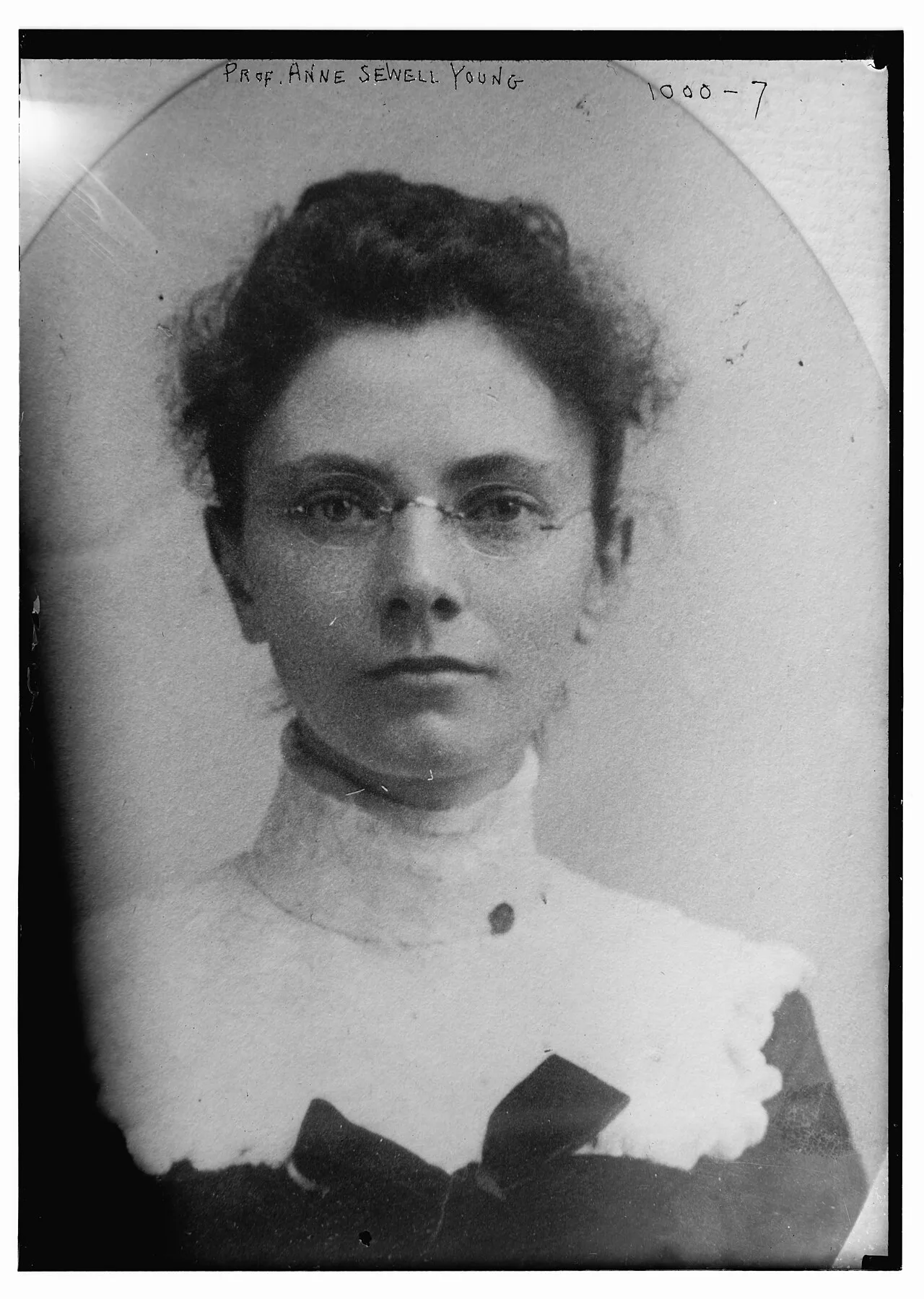 Porträt von Anne Sewell Young (1871–1961) – Gedenkseite