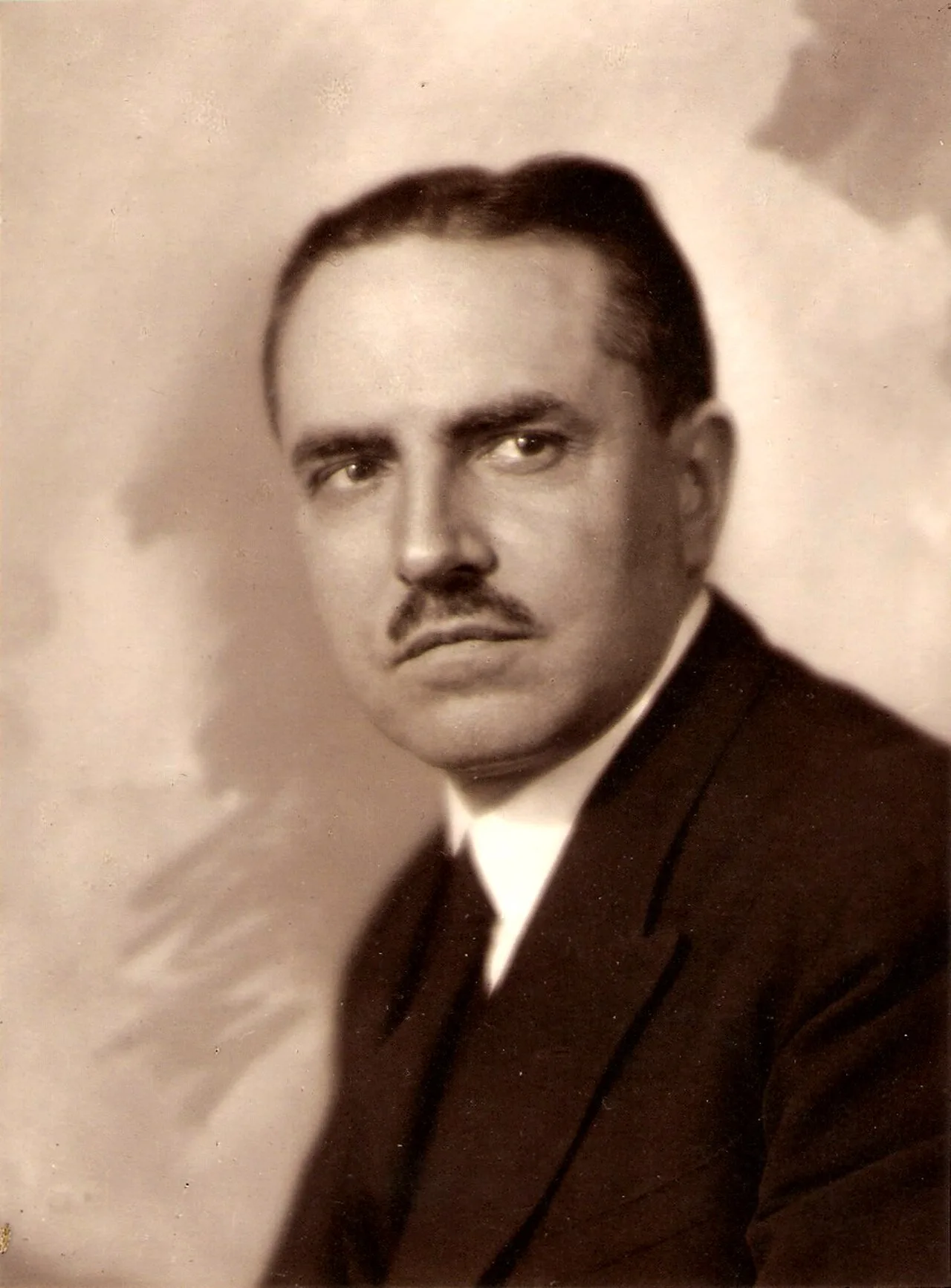 Luis Urteaga
