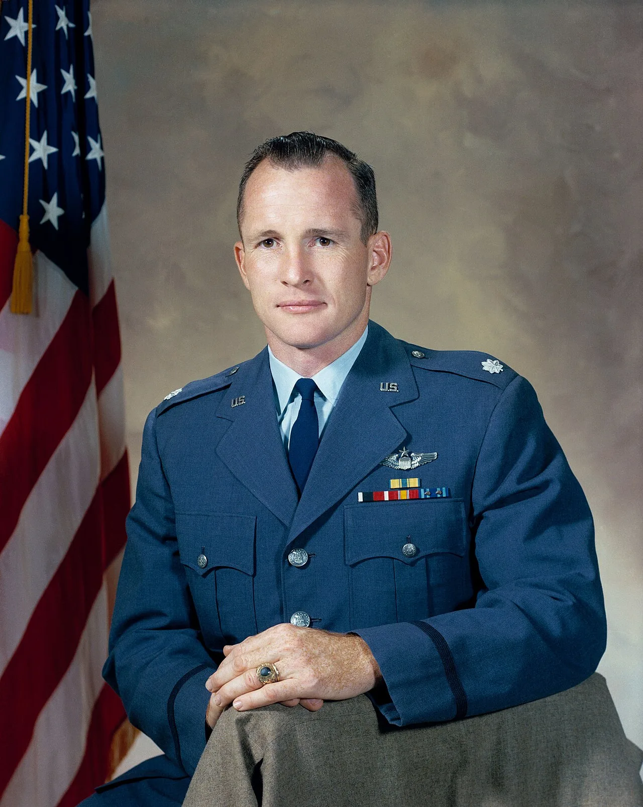 Porträt von Edward Higgins White (1930–1967) – Gedenkseite