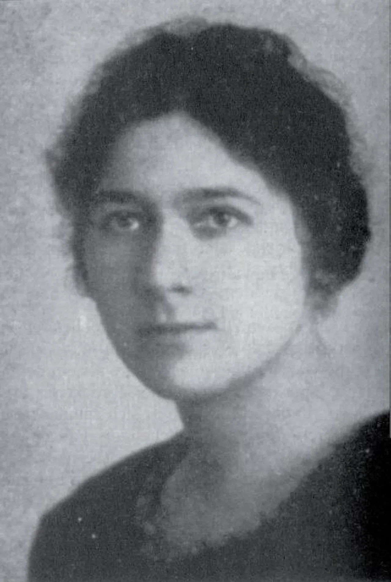 Portrait of Rosi Wolfstein (1888–1987) – memorial page
