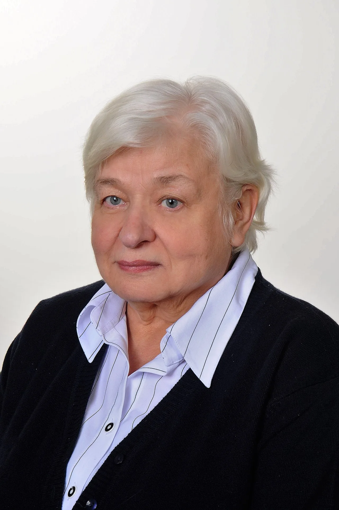 Porträt von Krystyna Długosz-Kurczabowa (1940–2016) – Gedenkseite