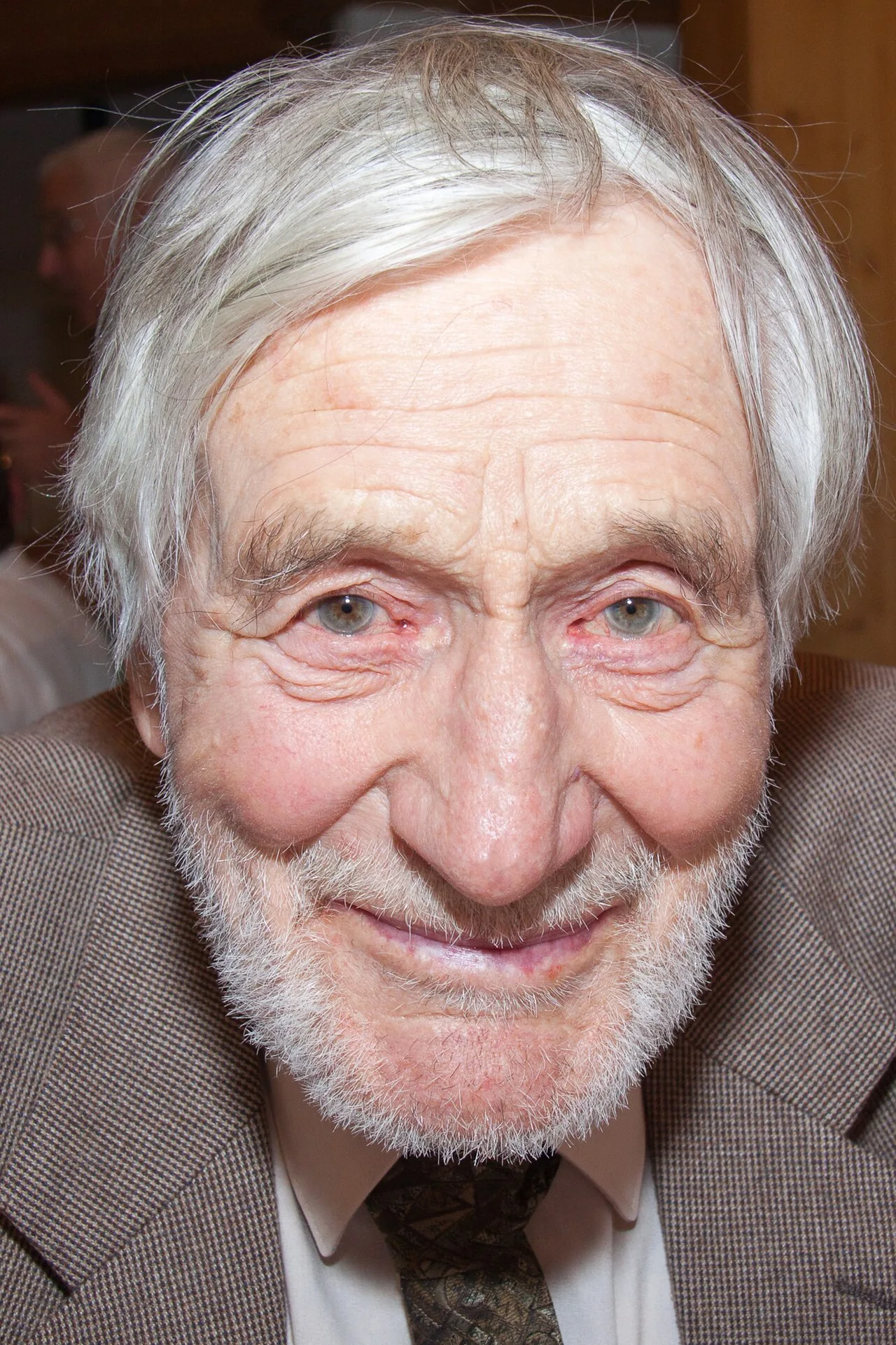 Porträt von Rudolf Niculin Bezzola (1917–2011) – Gedenkseite