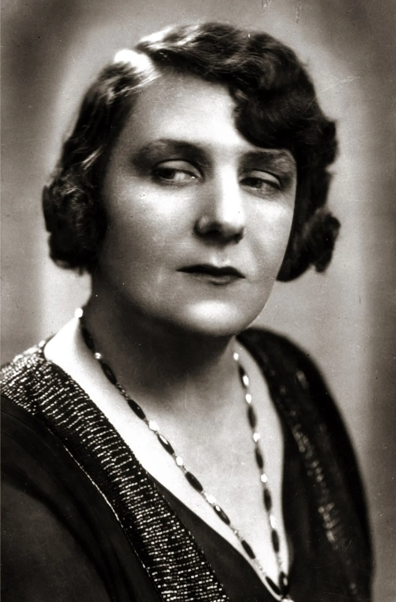 Portrait of Zofia Nałkowska (1884–1954) – memorial page