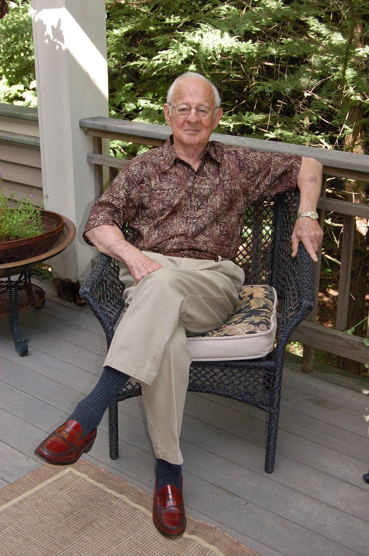 Portrait of William Ennis Thomson (1927–2019) – memorial page