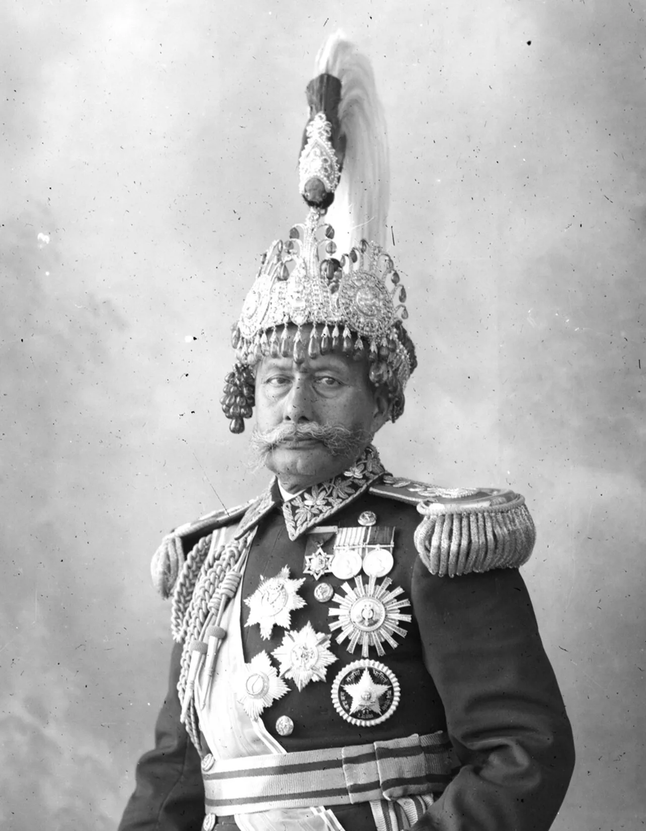 Porträt von Mohan Shumsher Jung Bahadur Rana (1885–1967) – Gedenkseite
