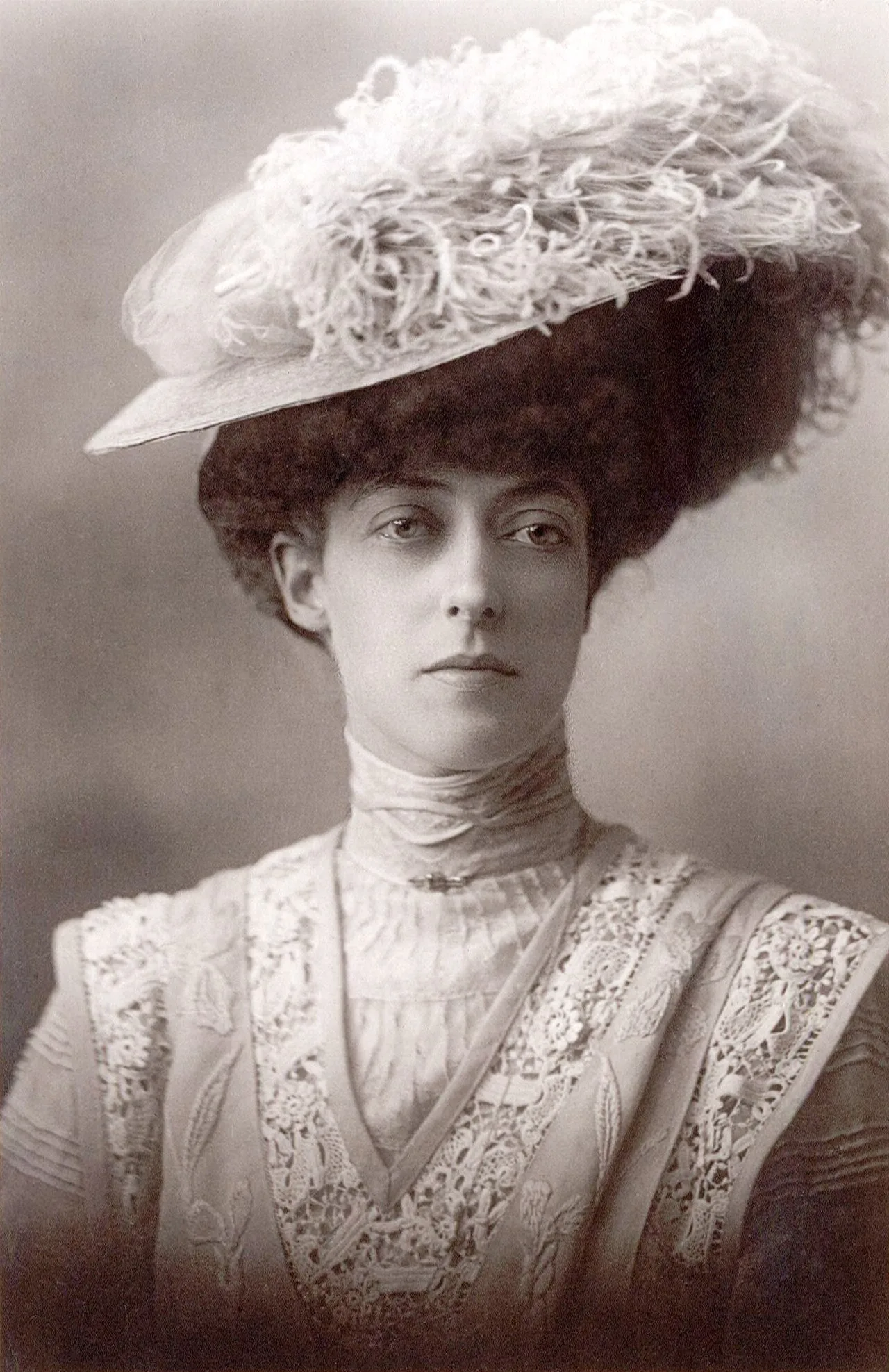 Porträt von Victoria von Großbritannien und Irland (1868–1935) – Gedenkseite
