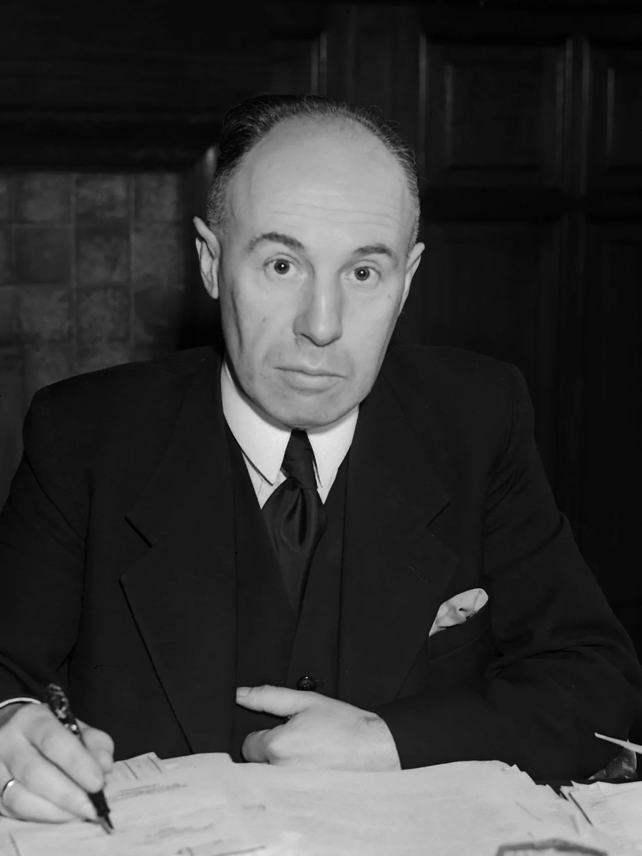 Portrait of Max Prinsen (1899–1971) – memorial page