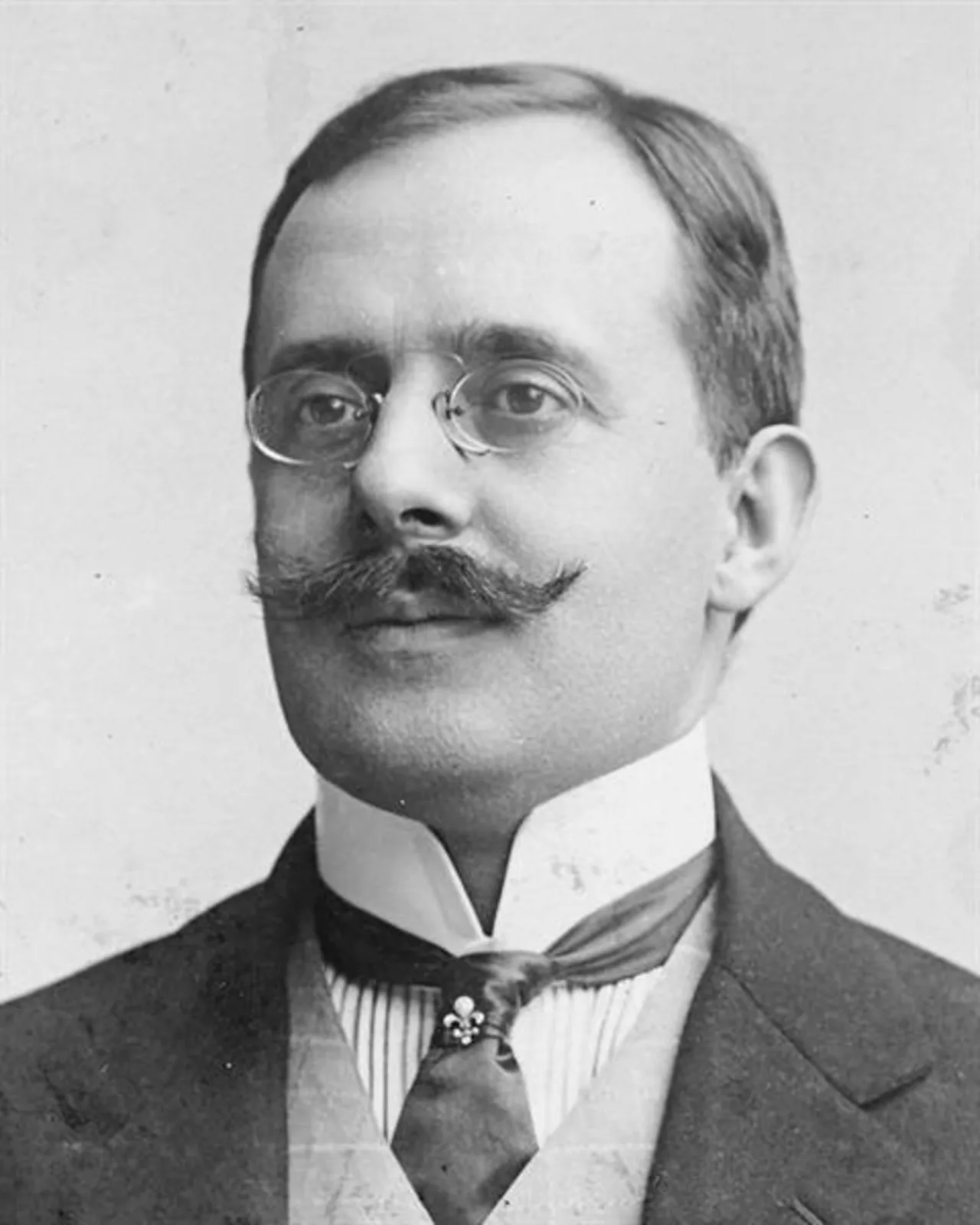 Porträt von Fernando de Almeida Loureiro e Vasconcelos (1874–1944) – Gedenkseite