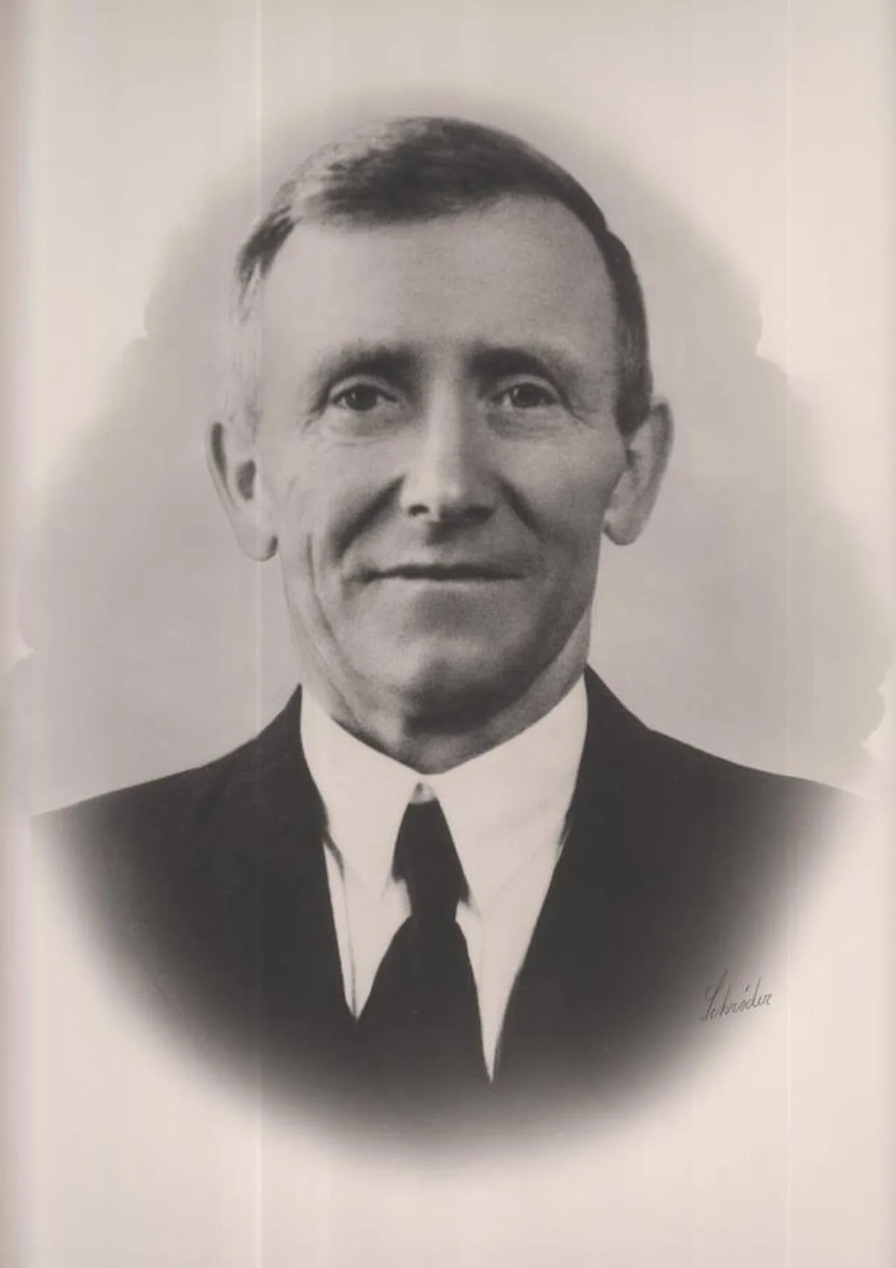 Porträt von Elias Lorentsen (1890–1976) – Gedenkseite
