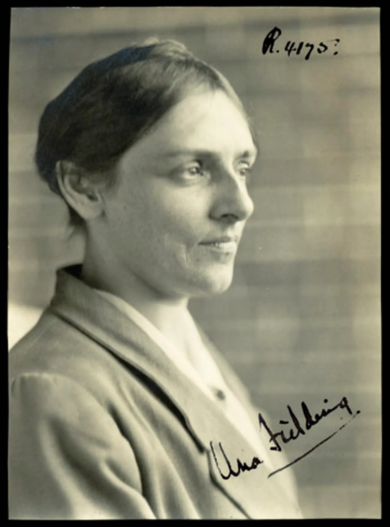 Una Lucy Fielding