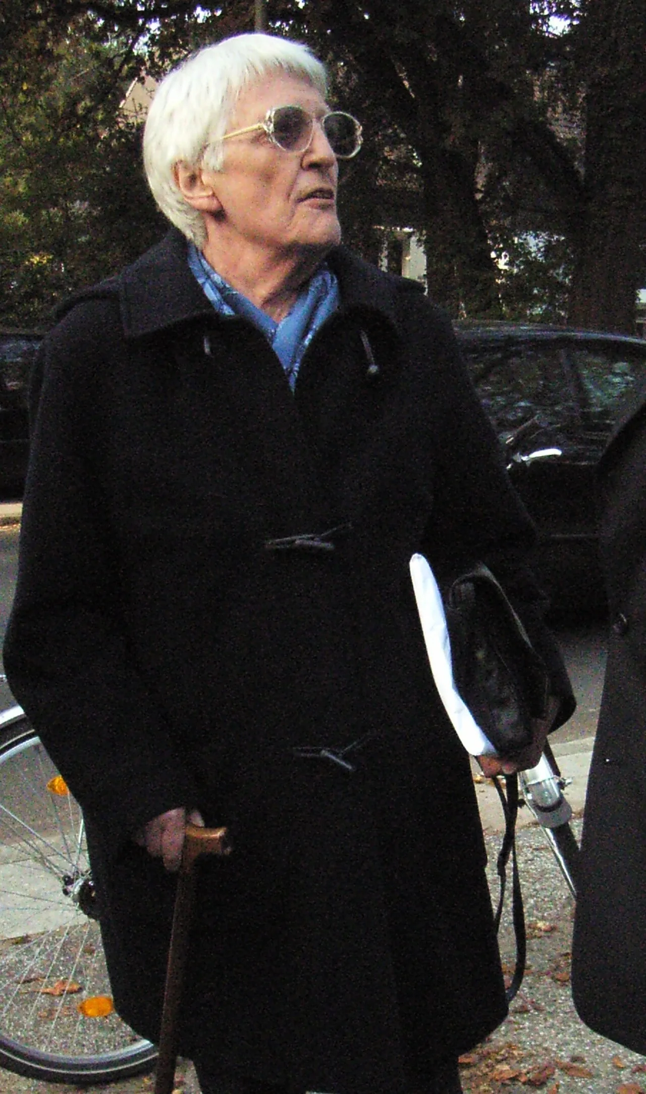 Portrait of Ursel Hochmuth (1931–2014) – memorial page