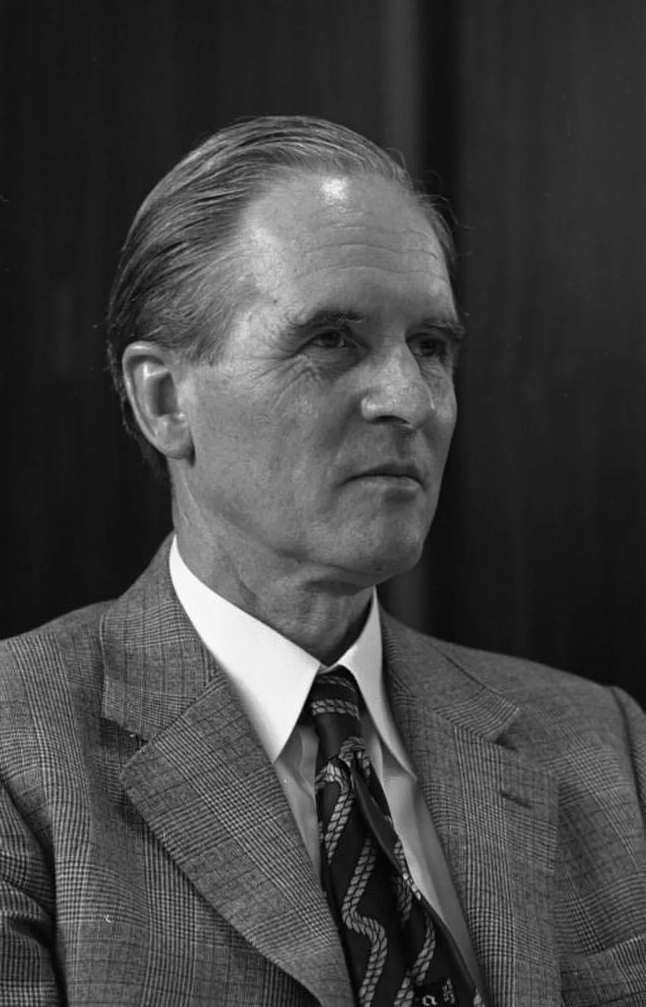 Porträt von Karl Carstens (1914–1992) – Gedenkseite