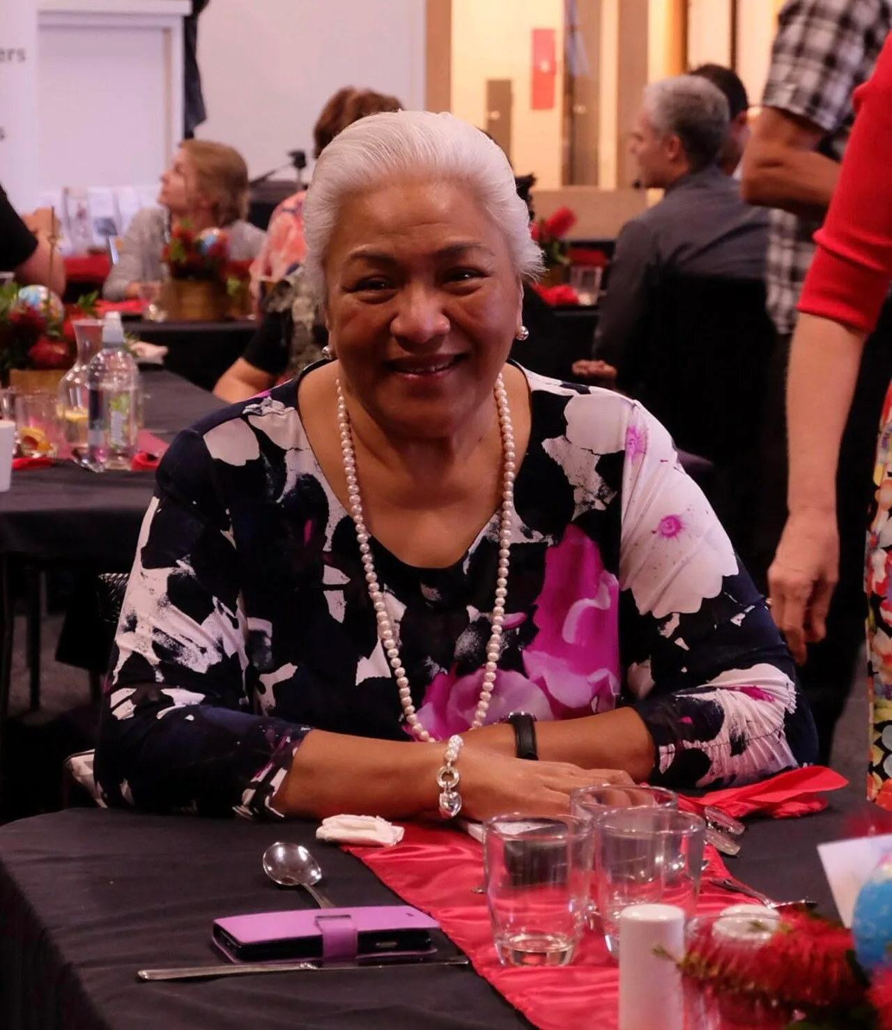 Porträt von Prinzessin Mele Siuʻilikutapu von Tonga (1948–2023) – Gedenkseite