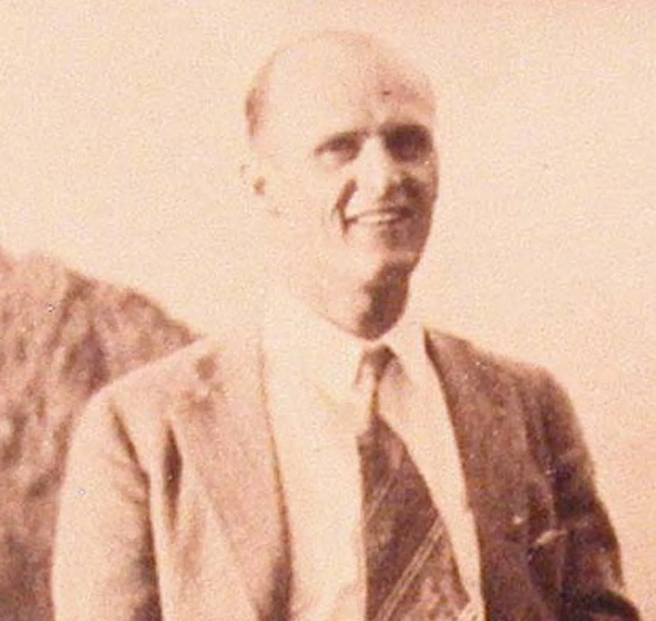 Portrait of Forrest Mars senior (1904–1999) – memorial page