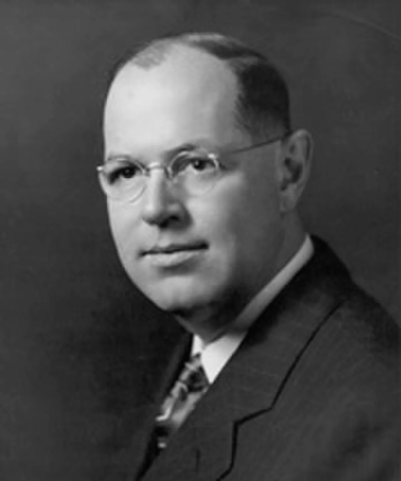 Porträt von Wilton E. Hall (1901–1980) – Gedenkseite