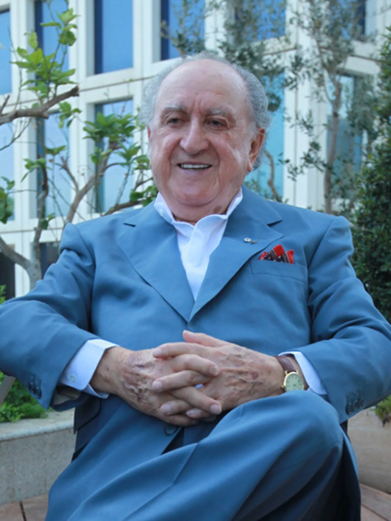 Portrait of David Azrieli (1922–2014) – memorial page