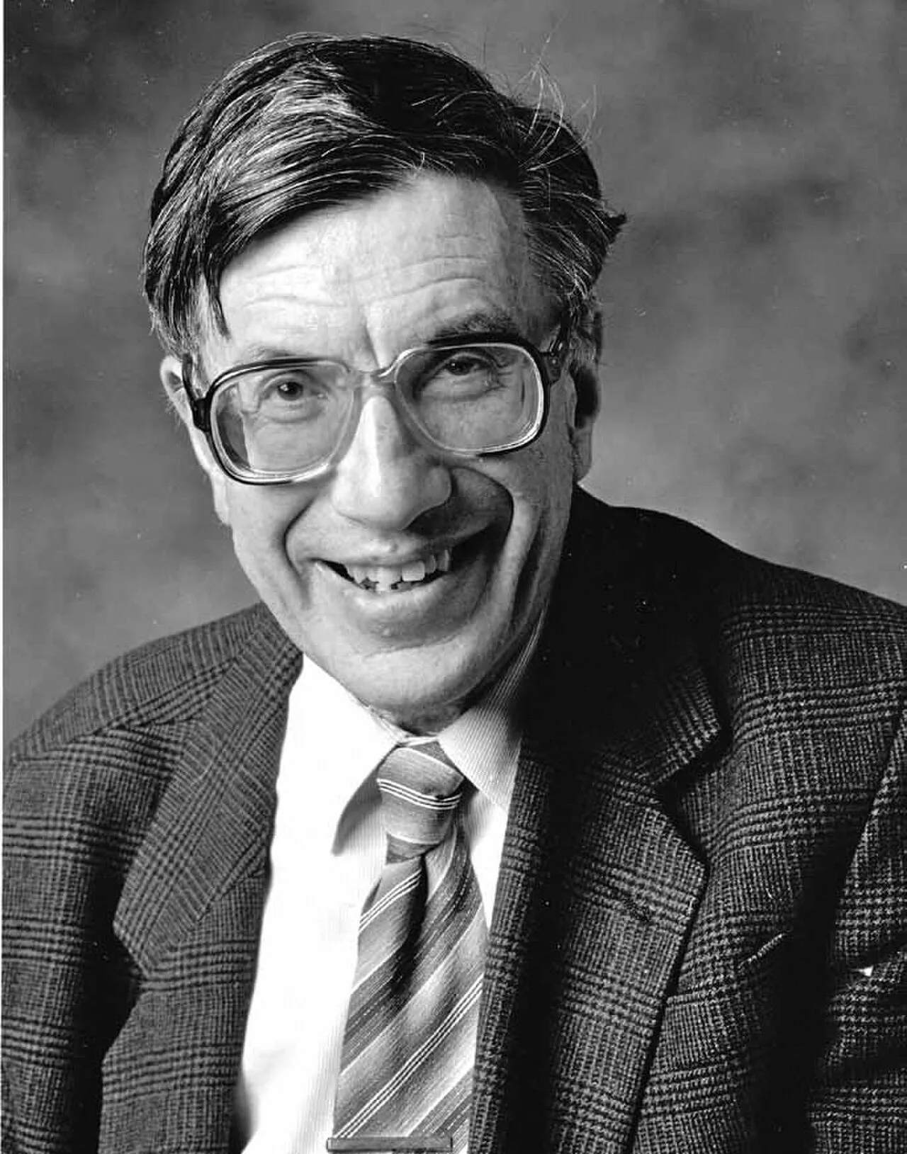 Portrait of Michael Clyne (1939–2010) – memorial page