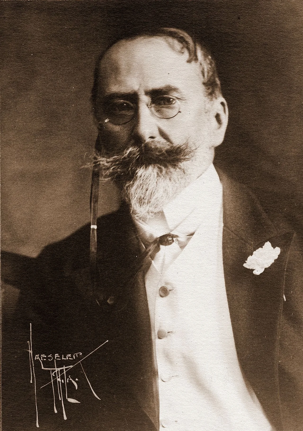 Porträt von William Merritt Chase (1849–1916) – Gedenkseite