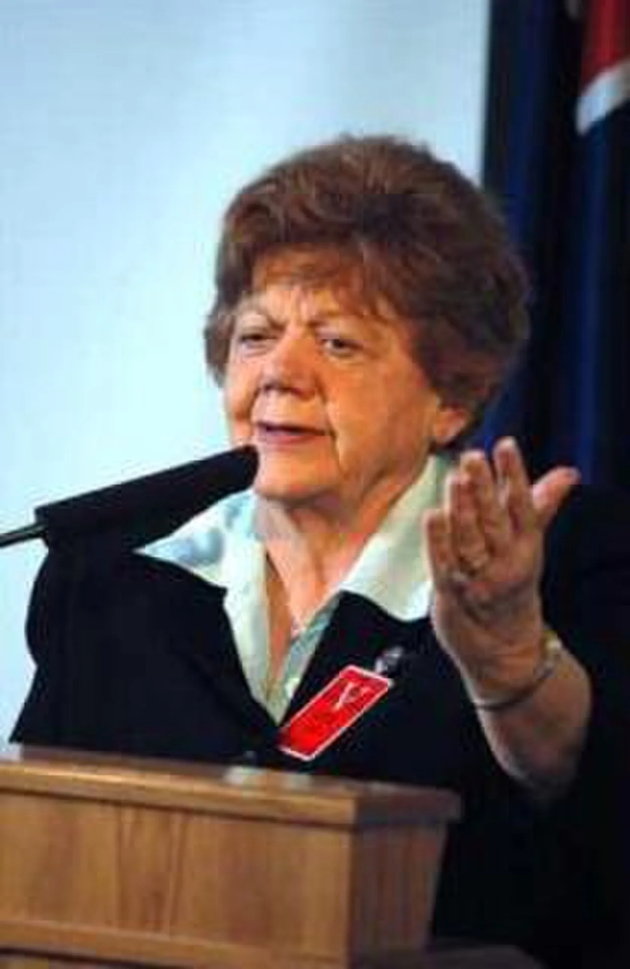 Portrait of Olene S. Walker (1930–2015) – memorial page