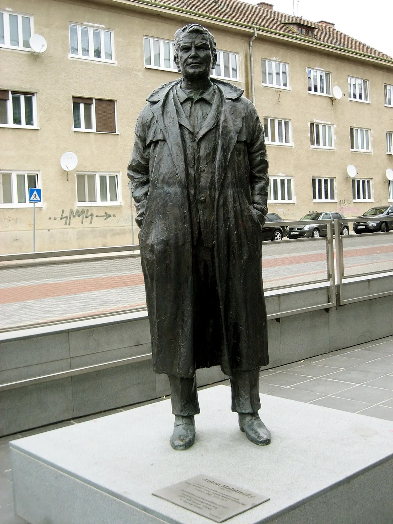 Portrait of Anton Malatinský (1920–1992) – memorial page
