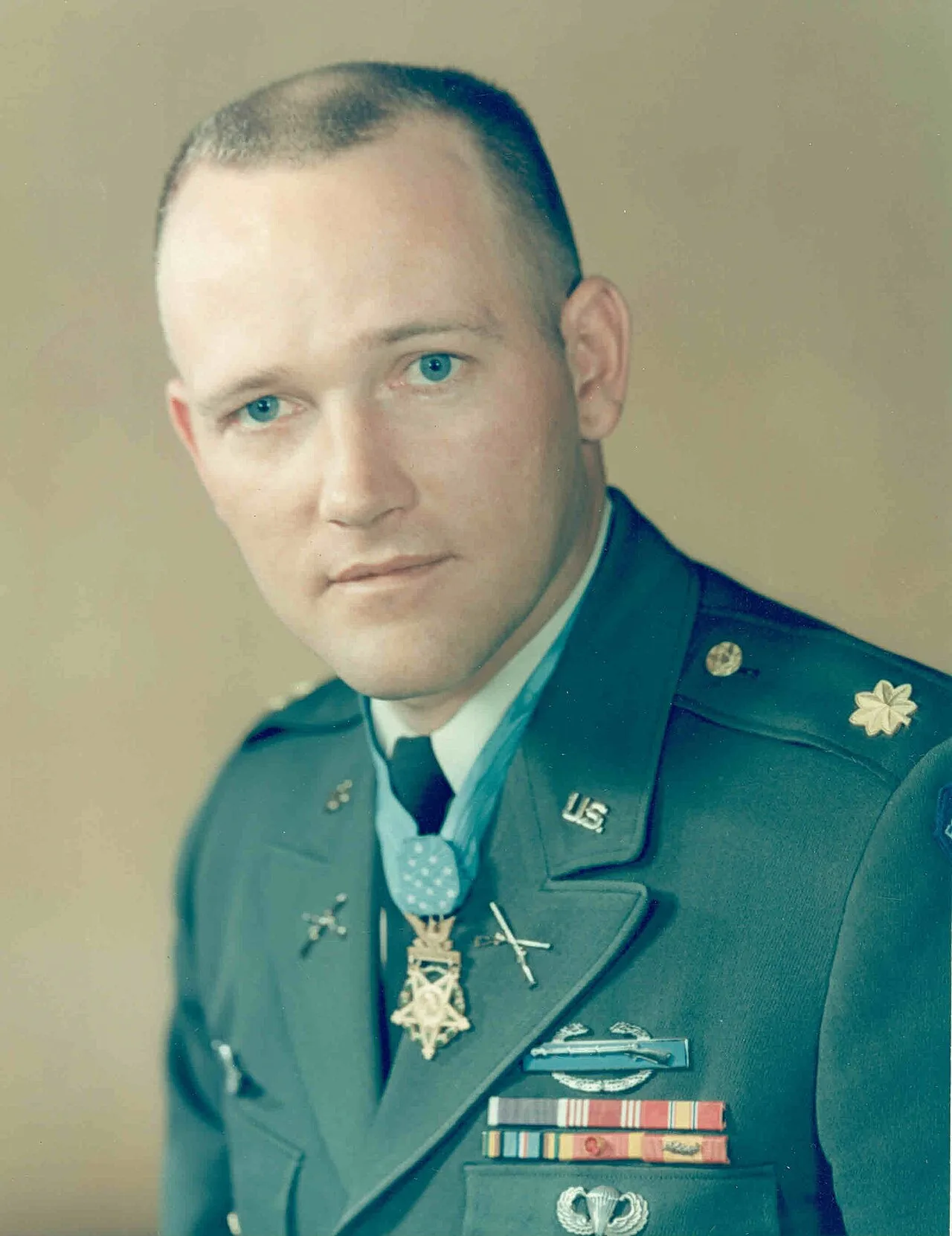 Porträt von Roger Donlon (1934–2024) – Gedenkseite