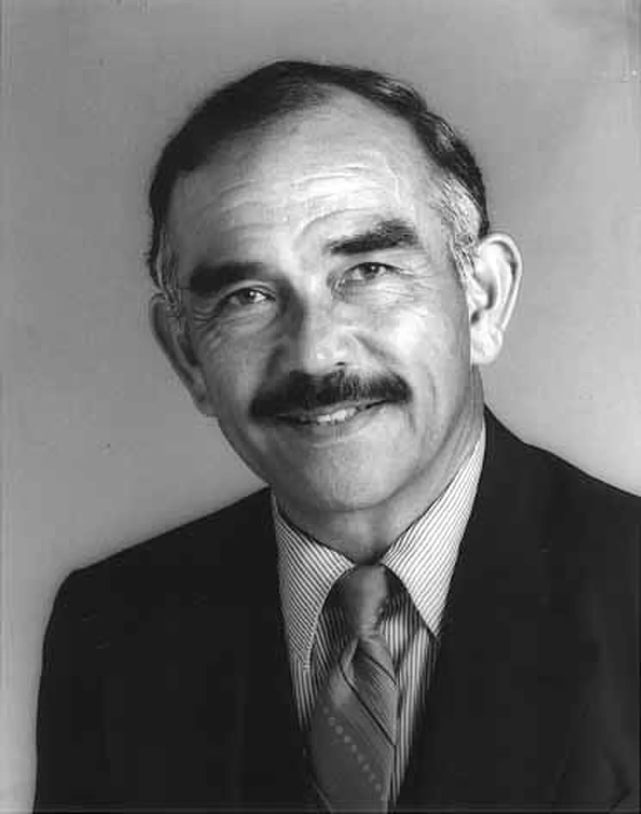 Porträt von Vicente T. Blaz (1928–2014) – Gedenkseite