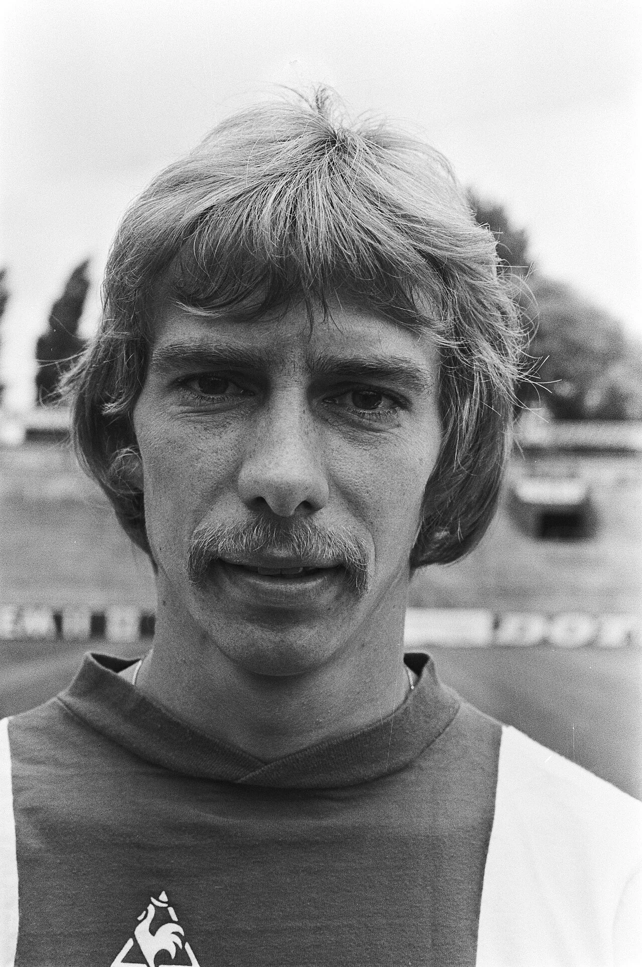 Portrait of Dick Helling (1950–2018) – memorial page