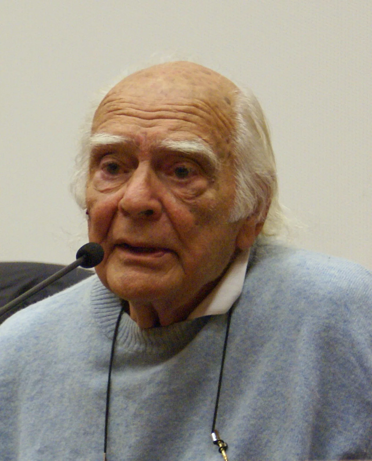 Porträt von Antonio Isasi-Isasmendi (1927–2017) – Gedenkseite