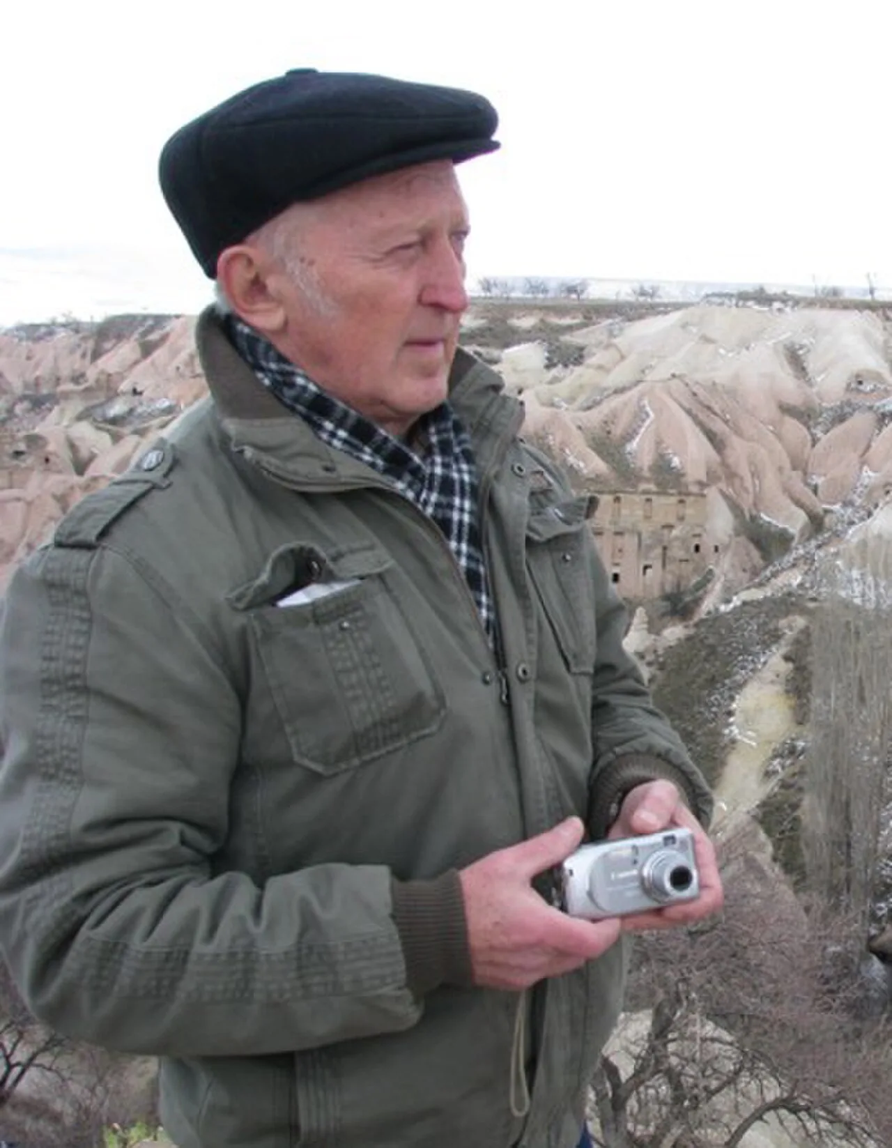 Porträt von Orest Mikhalevich (1939–2021) – Gedenkseite
