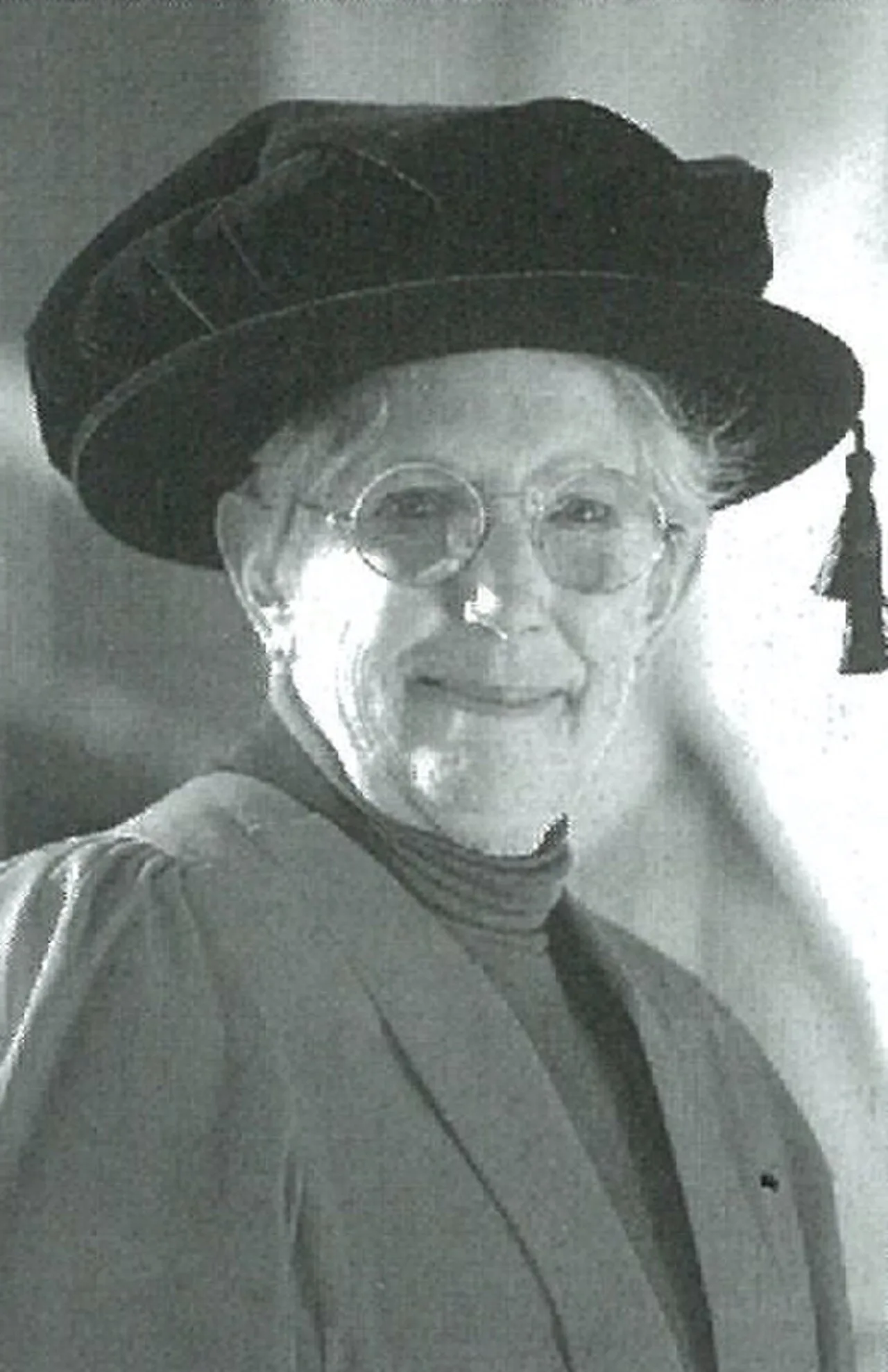 Portrait of Kate Coolahan (1929–2025) – memorial page