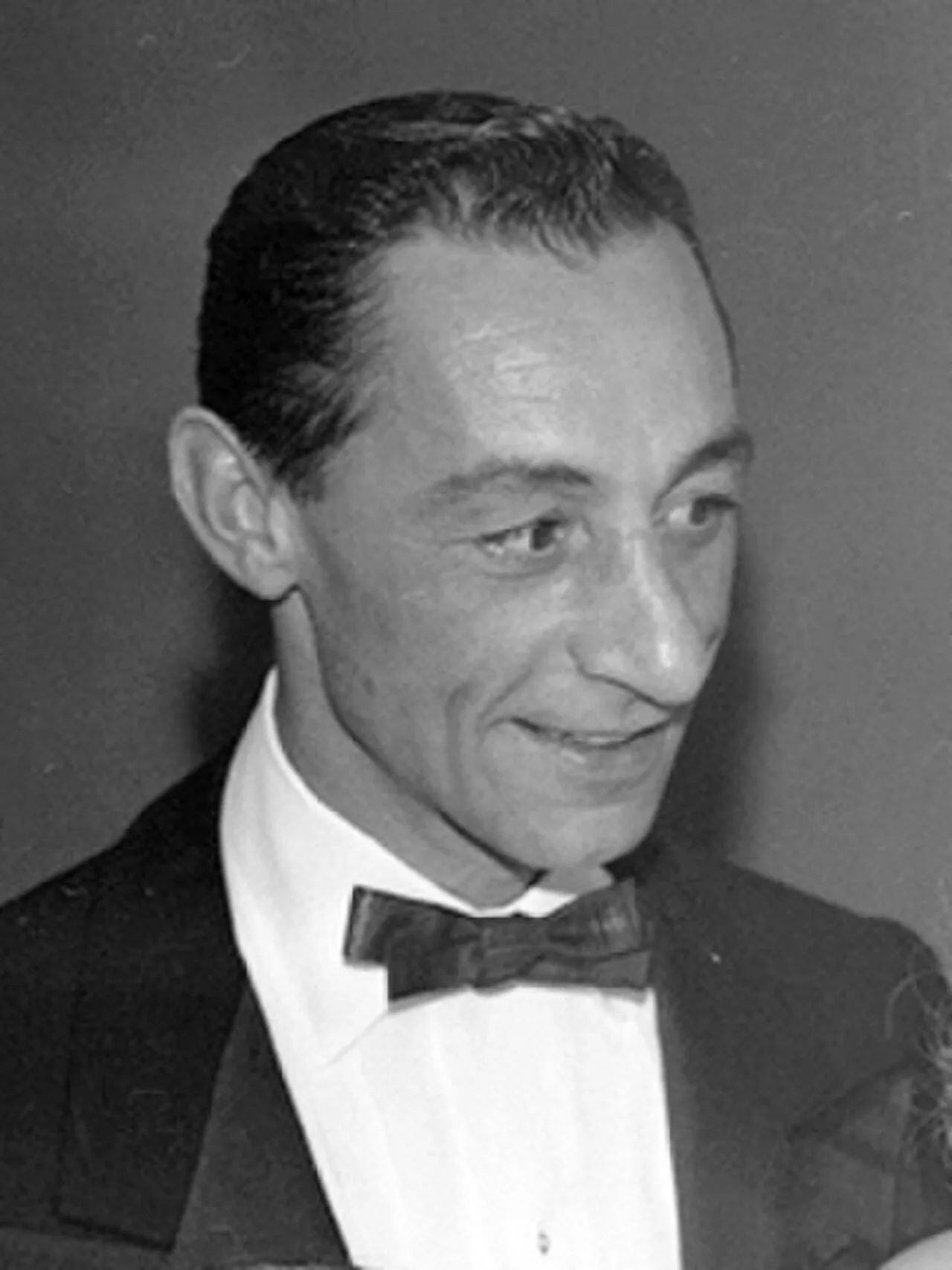 Portrait of Eddie Arcaro (1916–1997) – memorial page