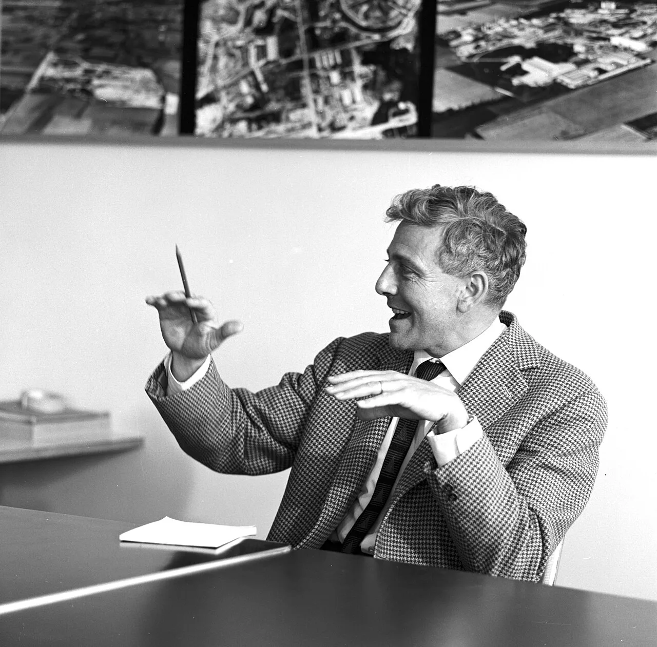 Porträt von Bernard Gregory (1919–1977) – Gedenkseite